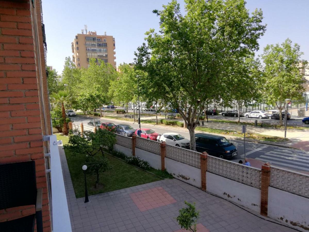 Apartamento Aurora Malaga Ngoại thất bức ảnh