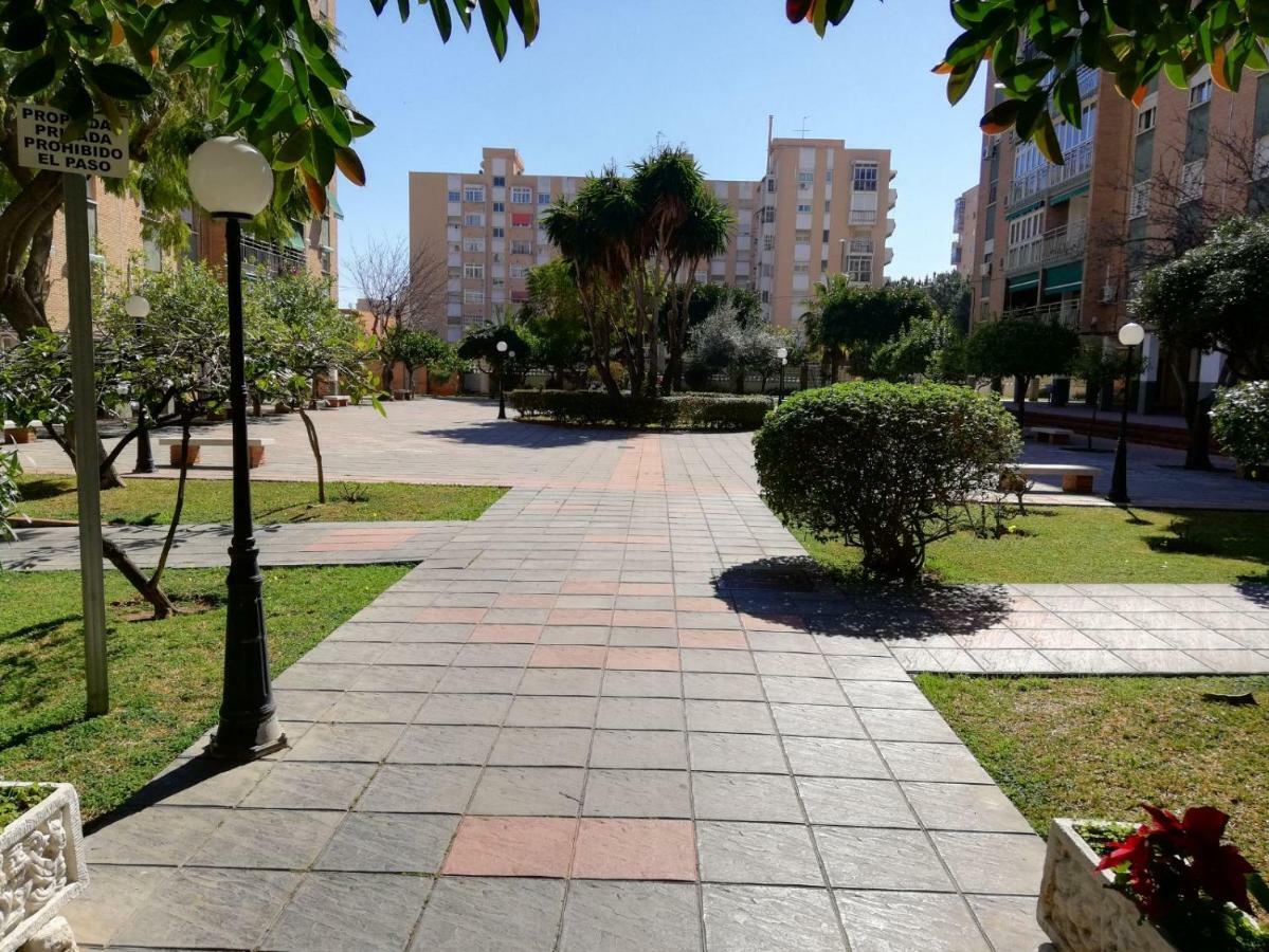 Apartamento Aurora Malaga Ngoại thất bức ảnh